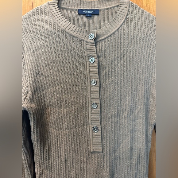Burberry Beige Ribbed Knit sweater with silver buttons. Size 2. - Picture 3 of 7